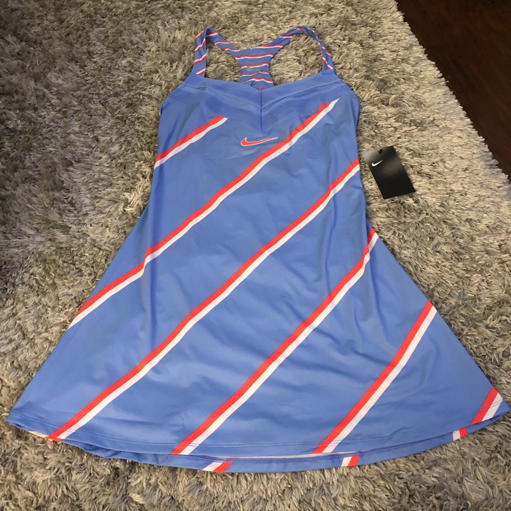 Nike Slim Fit Tennis Dress Size Small